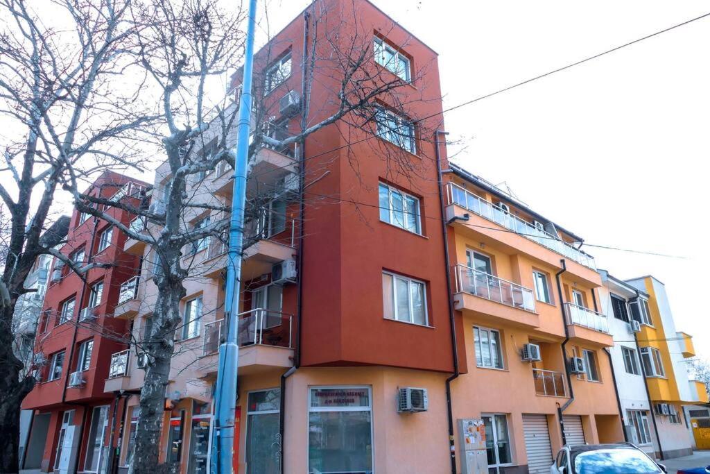 Modern & Bright 1Bd Apartment Near Main Square Plovdiv Exterior foto